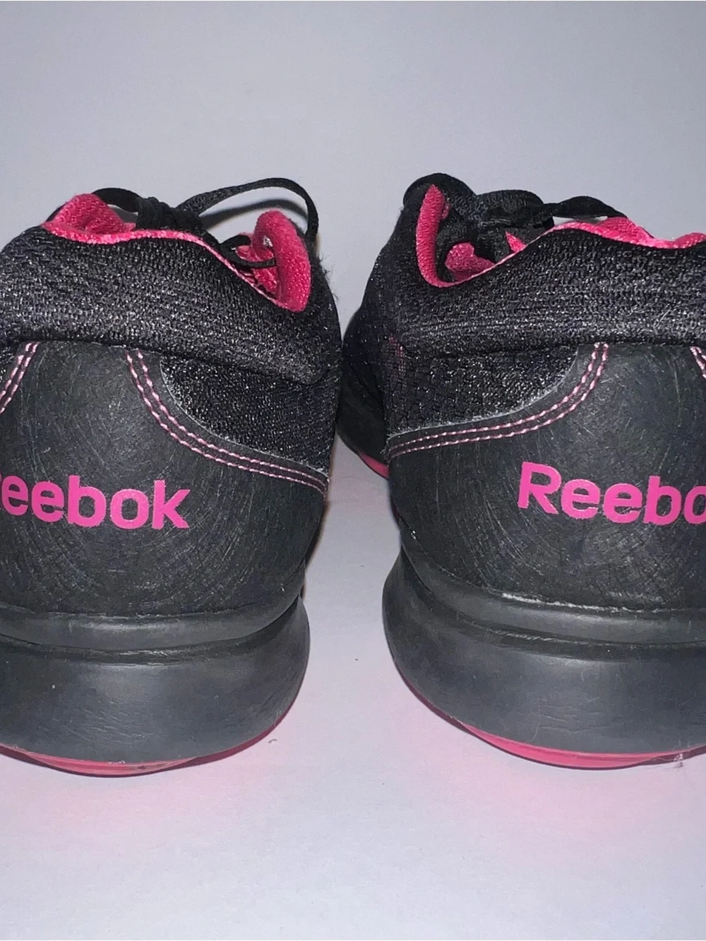Reebok EasyTone fitness walking running athletic shoes. Women’s size 7